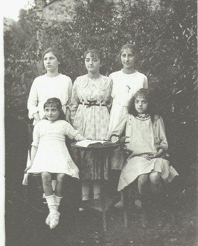 DocPictures/Famille_Carles_Pretou.jpg
