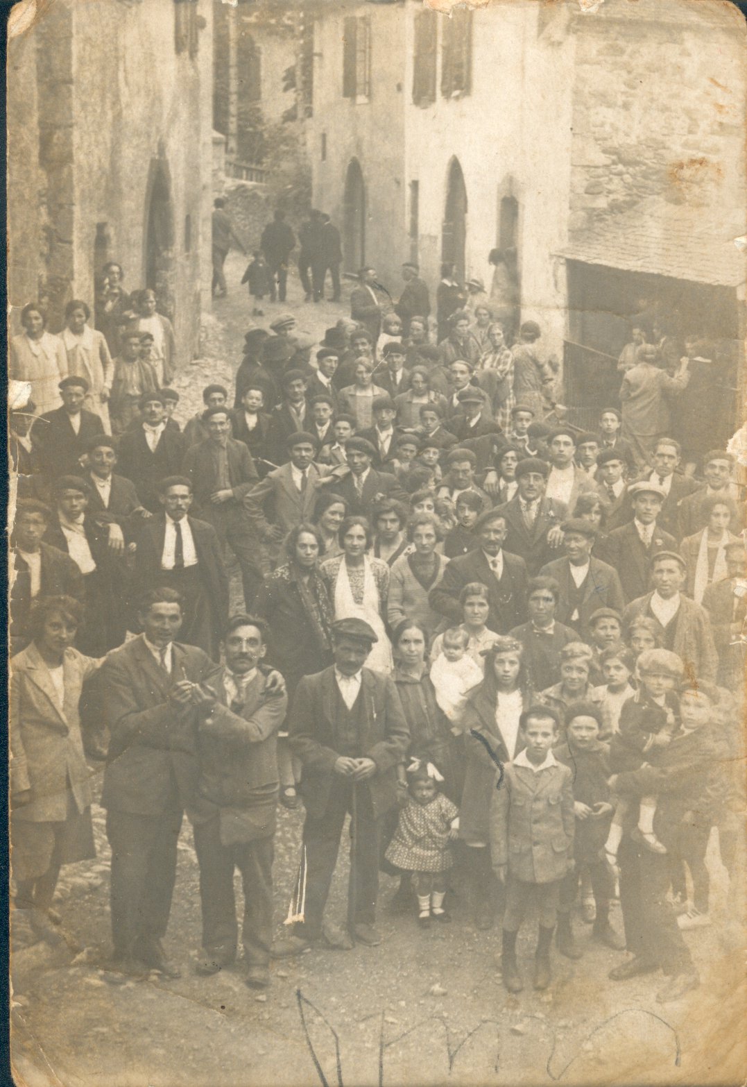 DocPictures/fete_patronale_Borce_1926-1.jpg