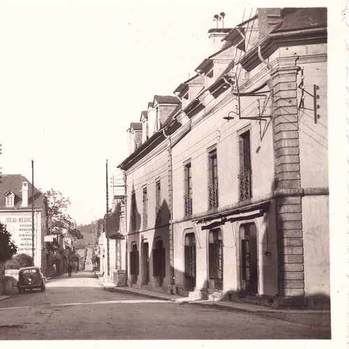 DocPictures/immeuble_et_magasin_Larricq_dans_les_annees_trente.jpg